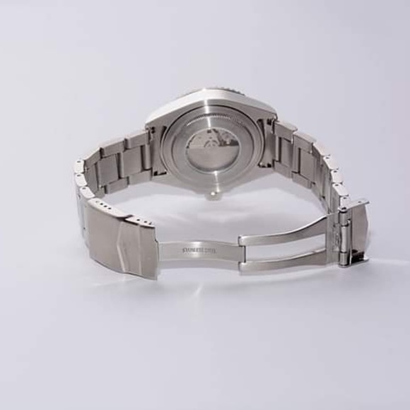 Watch - Picture 3 of 3